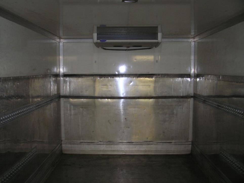 Robôs industriais-13